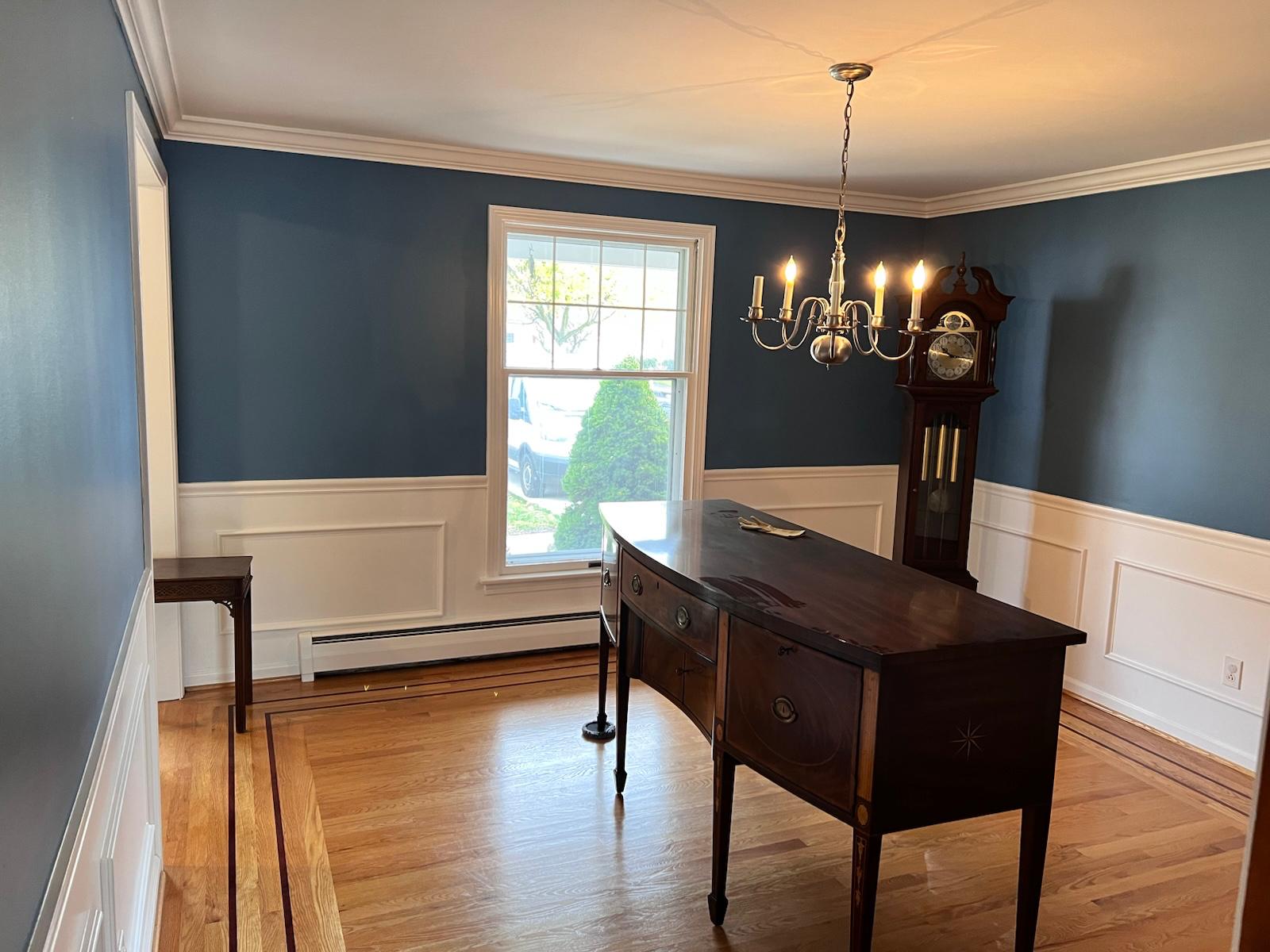 Wallpaper removal in progress — photo 5 of 6